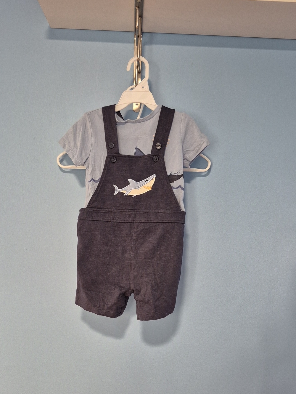 💛10/$20💛Kids Shark Graphic Matching Set - Light Blue Top & Navy Overalls